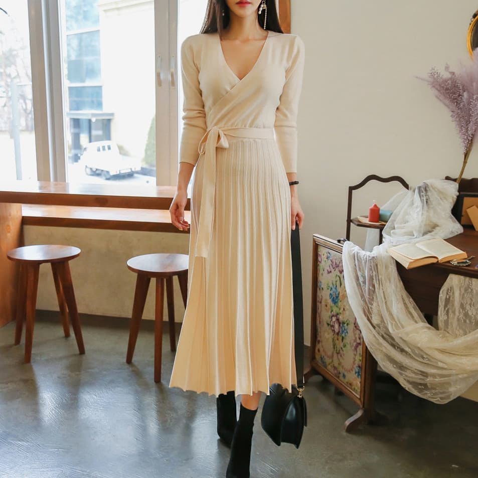 ロングワンピース タートルネック カシュクール ニットワンピース プリーツ 長袖 秋冬