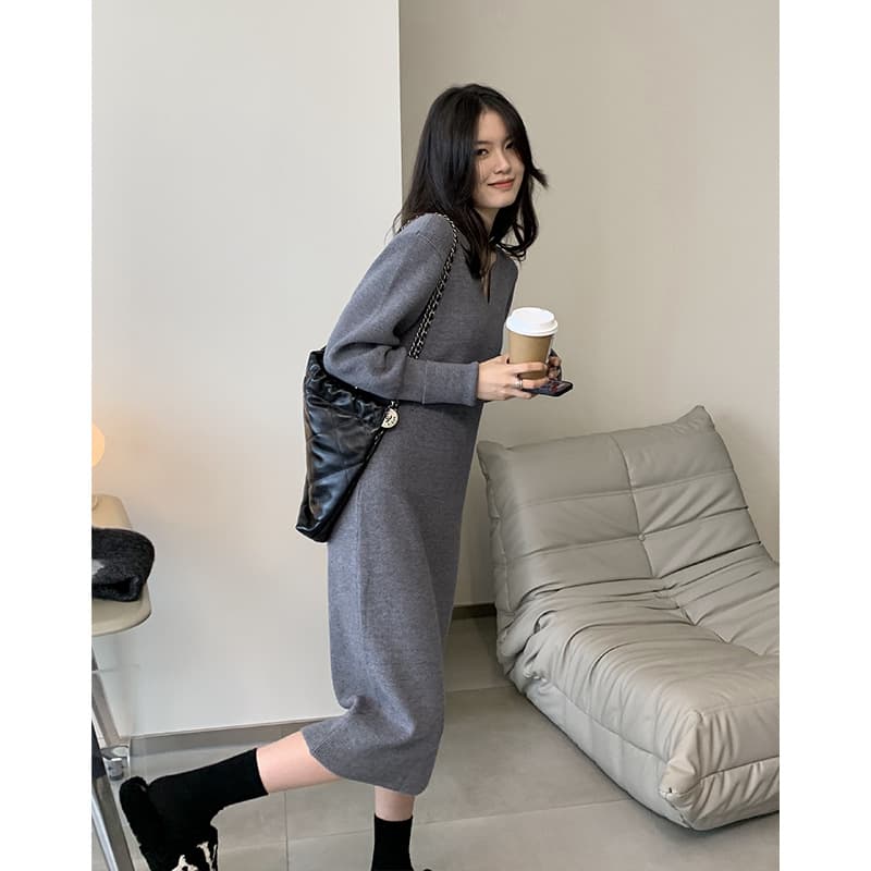 ロングワンピース 大人の雰囲気漂うリブ編みマキシワンピース