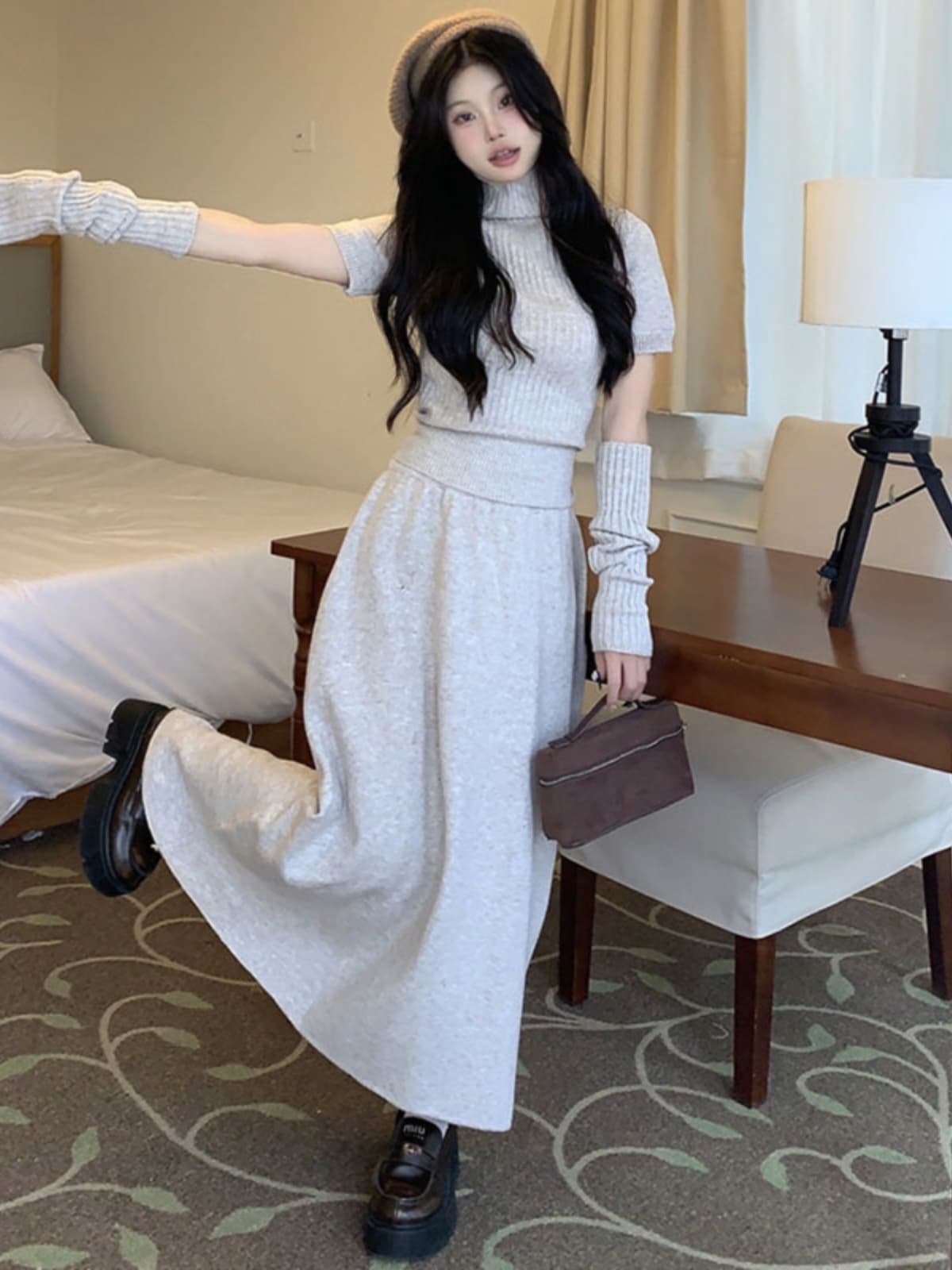 ロングワンピース　ニット リブニットふんわり袖ワンピース