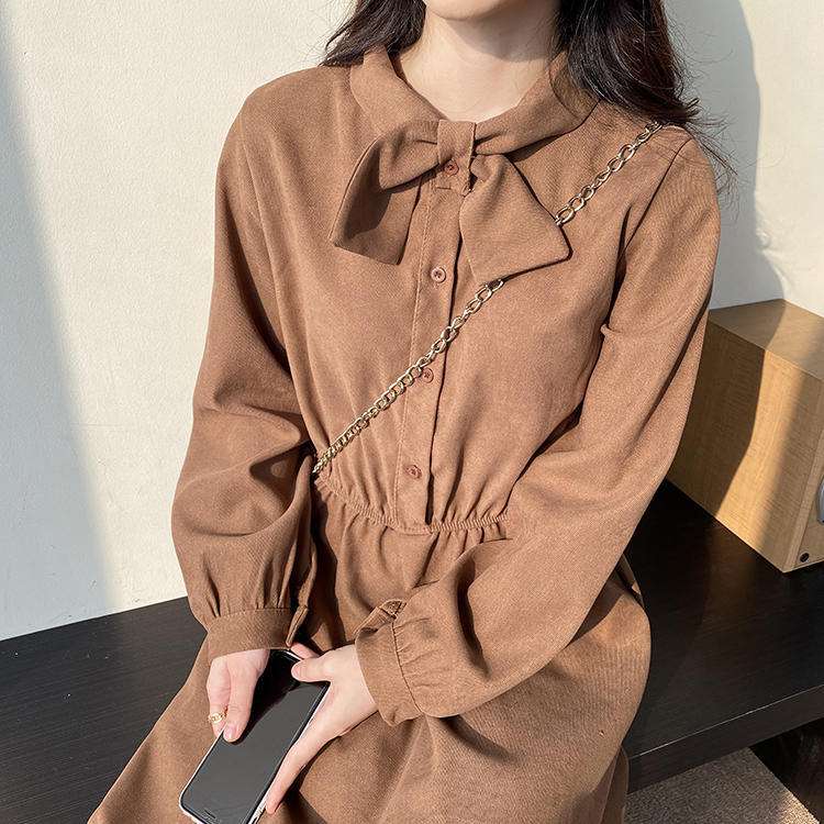 ロングワンピース シンプル襟付きギャザーワンピース