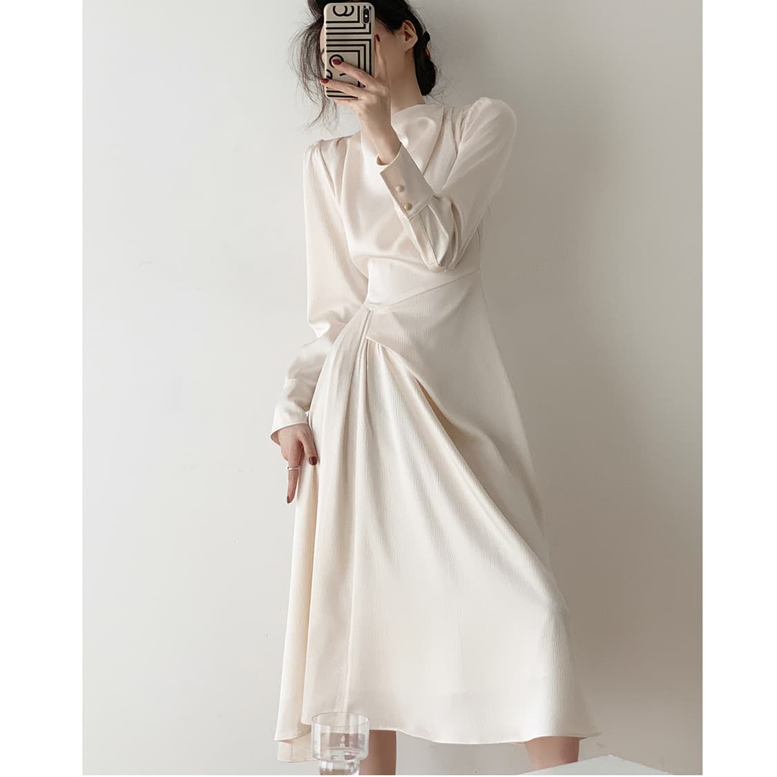 ロングワンピース タートルネック リブニット素材のウエストマーク長袖高襟ワンピース