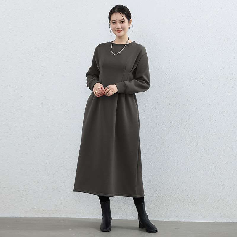 ロングワンピース 秋冬スリムフィットワンピース