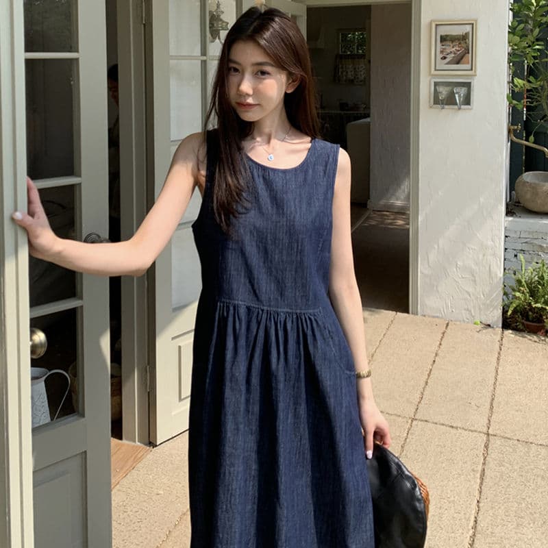 韓国風ノースリーブロングワンピース 体型カバー大人可愛い