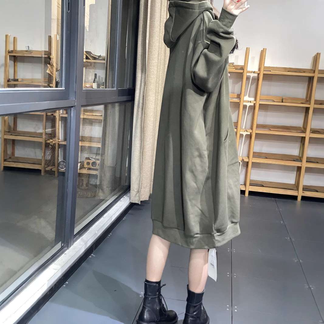 ロングワンピース ゆったりフードロングワンピース