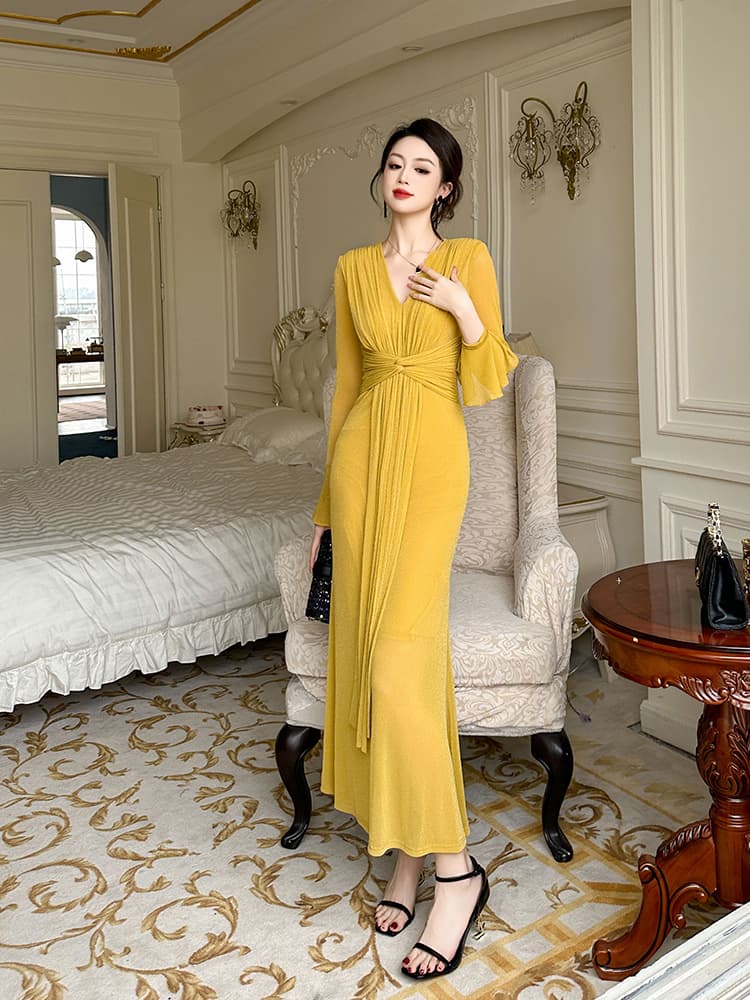 上品レース使い深Ｖネックロングワンピース レディース