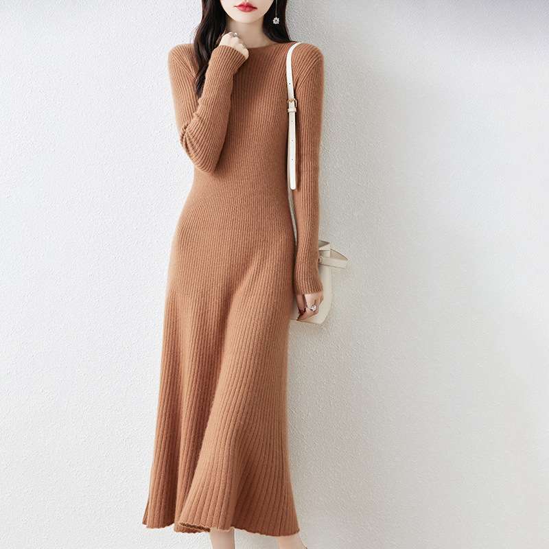 ロングワンピース なめらかリブ編み タートルワンピース