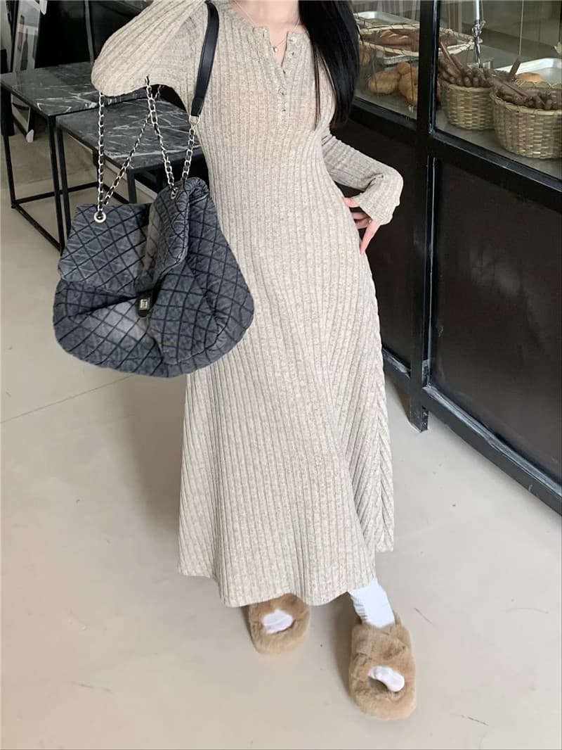 ロングワンピース リブ編みロマンチックワンピース