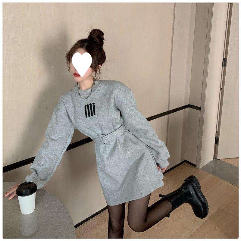 ロングワンピース ベルト付きミニマルスウェットワンピース