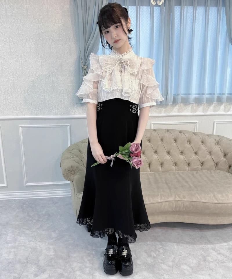 ロングワンピース ふんわり袖レースリボンワンピース