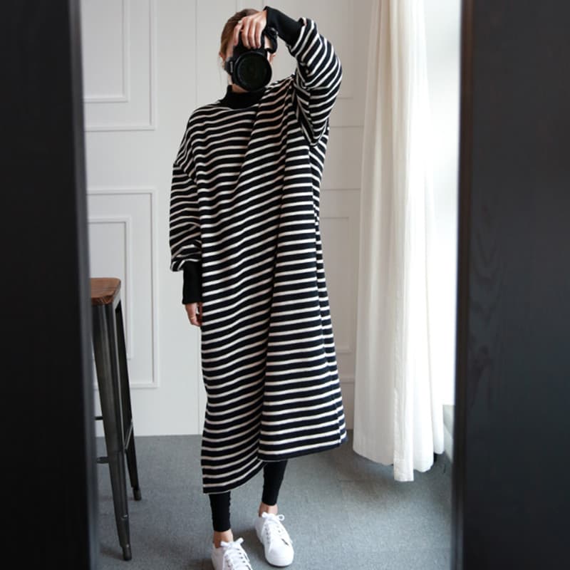 ロングワンピース スウェット ゆったりボーダーデザインワンピース