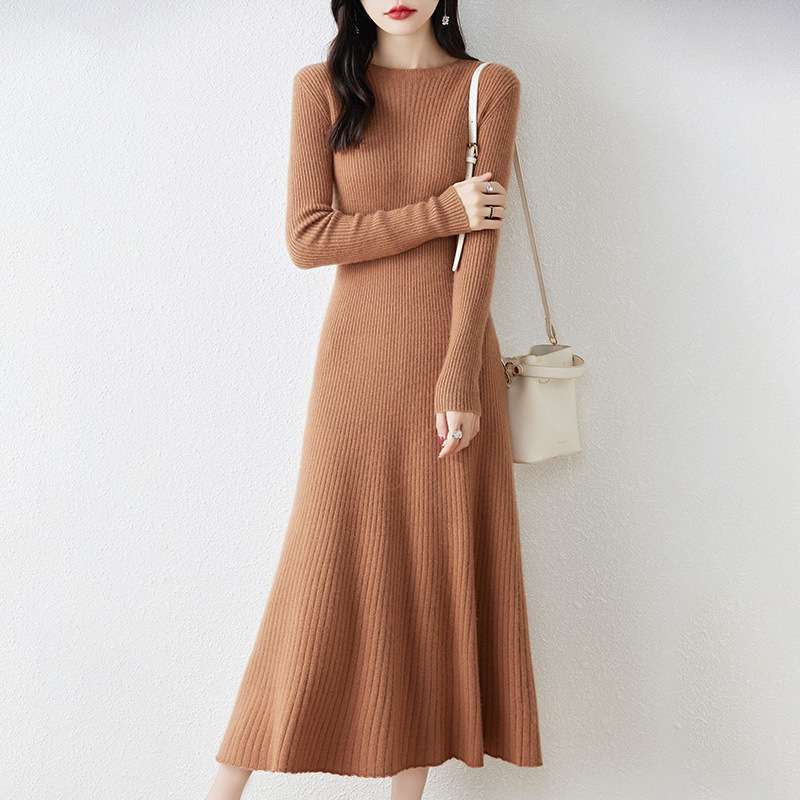 ロングワンピース なめらかリブ編み タートルワンピース