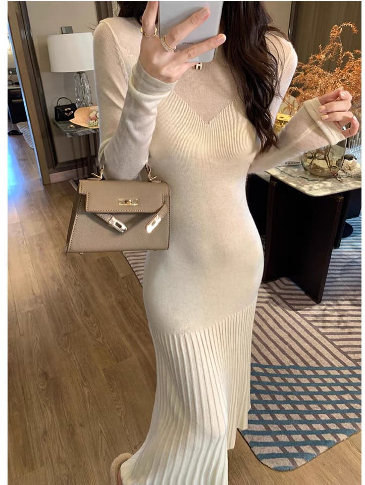 ロングワンピース ニュアンスプリーツニットワンピース