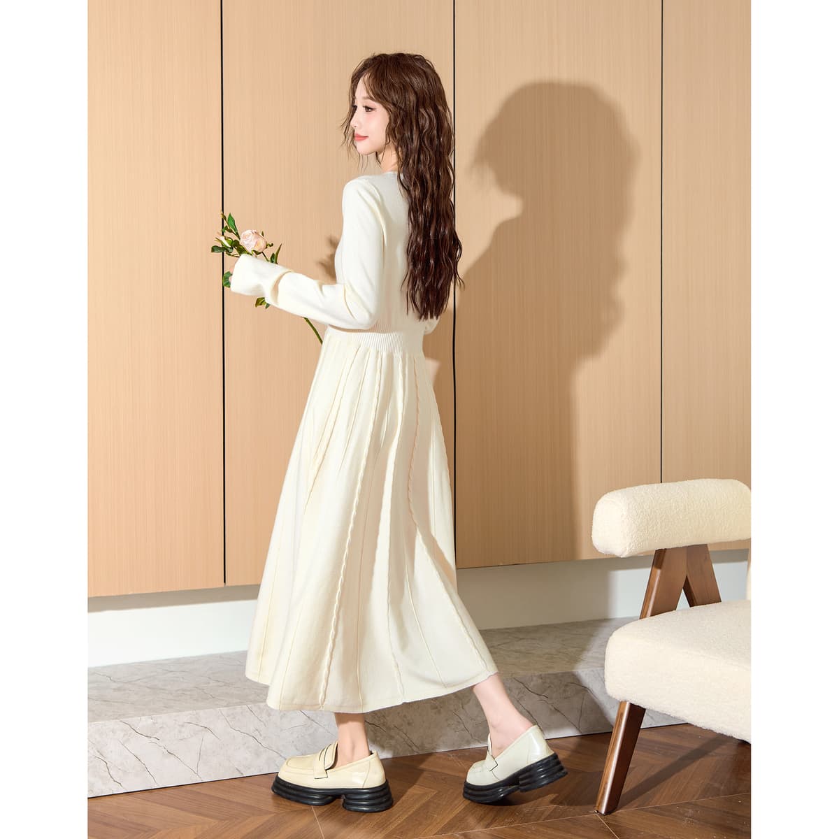 ロングワンピース ニット 優美なシルエット プリーツニットワンピース