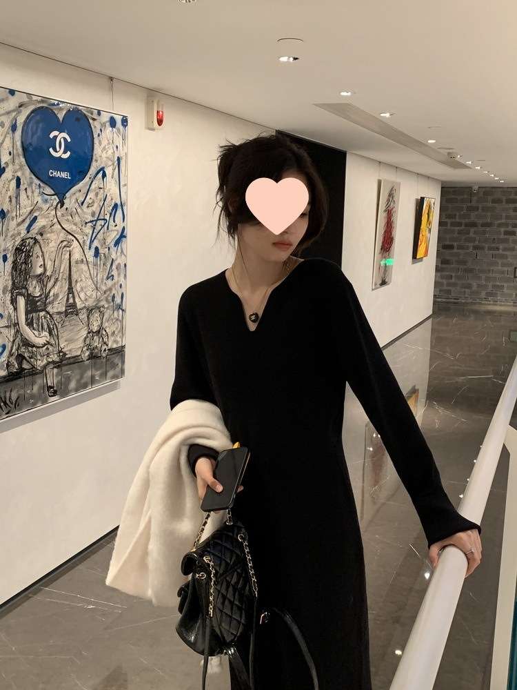 ロングワンピース ゆったりリラックス長袖ニット素材ワンピース