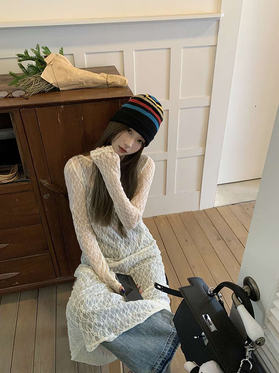 ロングワンピース 透かし模様のレイヤードワンピース