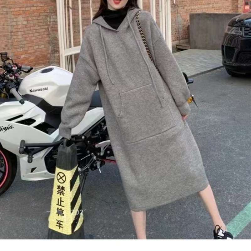 ロングワンピース ゆったりフード付きスウェットロングワンピース