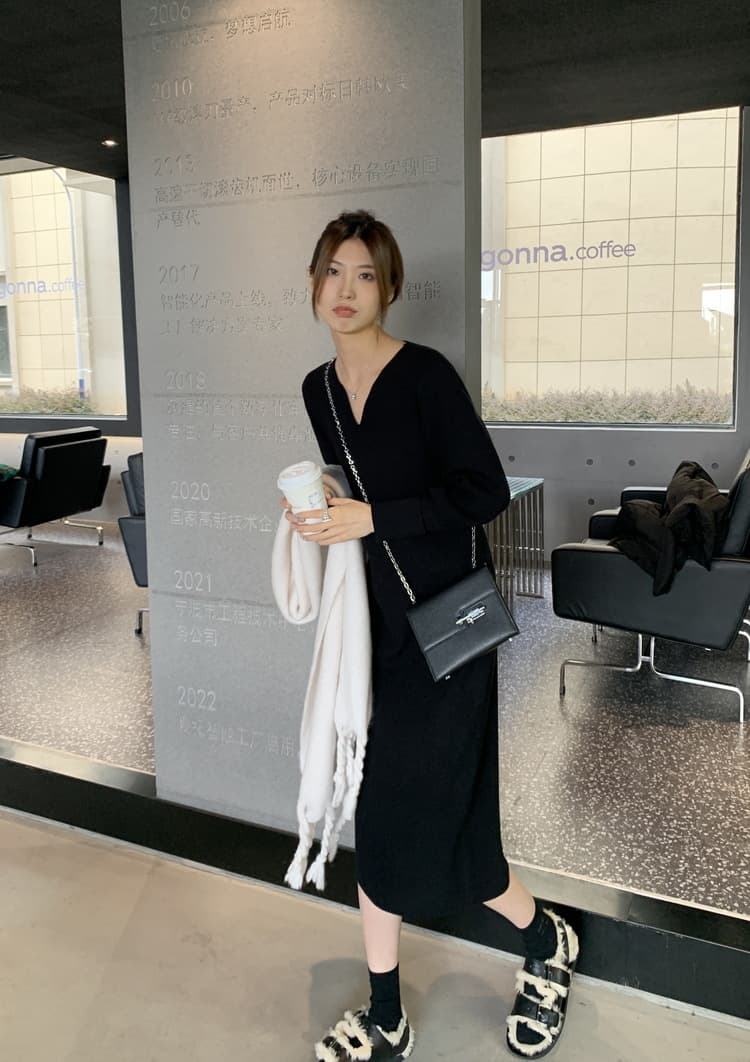 ロングワンピース 大人の雰囲気漂うリブ編みマキシワンピース