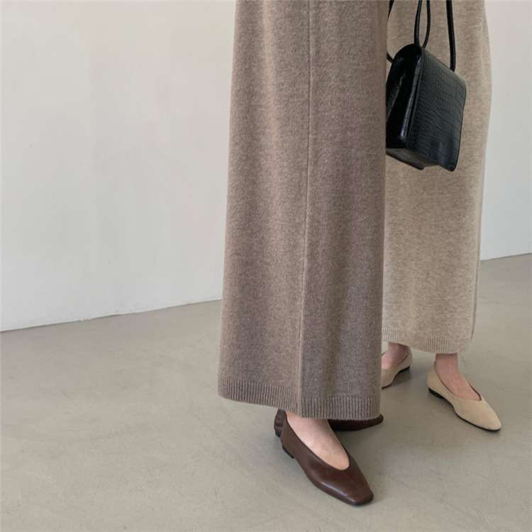 ロングワンピース タートルネックリラックスワンピース