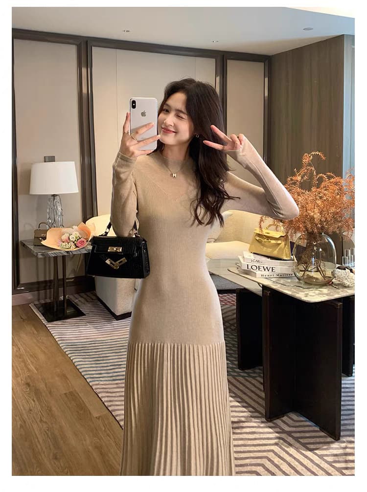 ロングワンピース ニュアンスプリーツニットワンピース