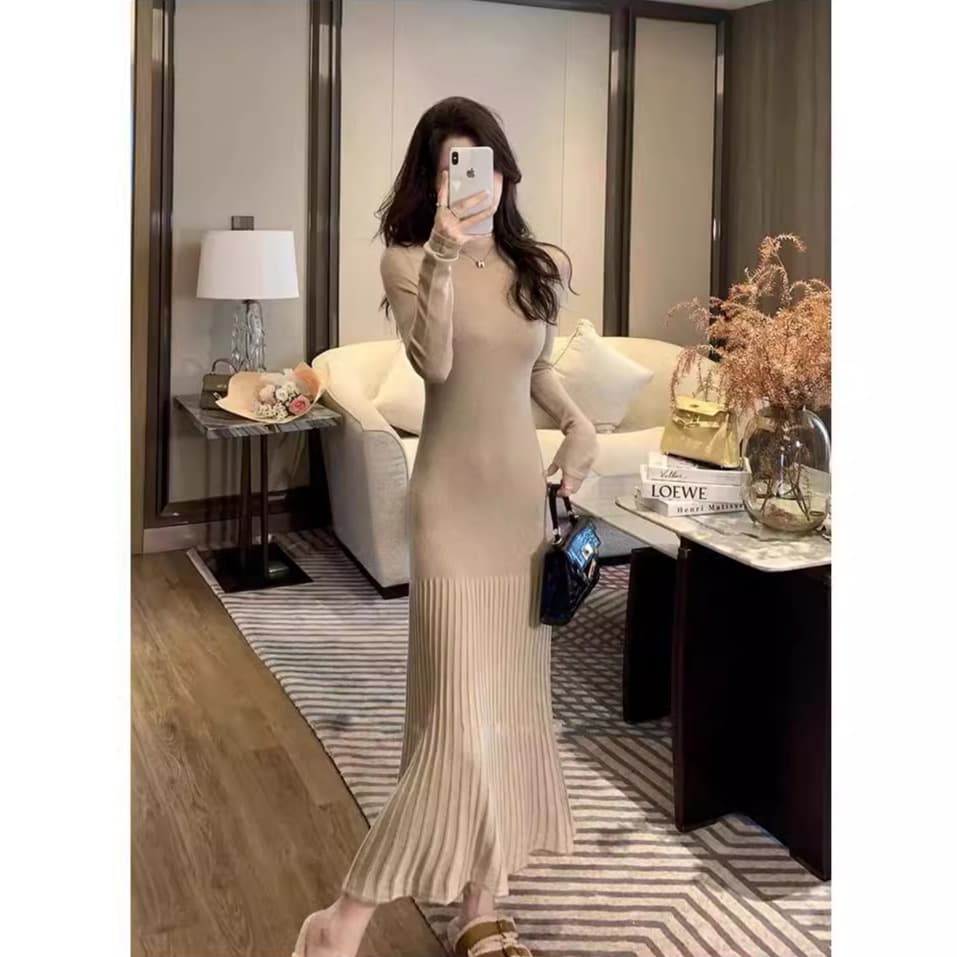 ロングワンピース ニュアンスプリーツニットワンピース