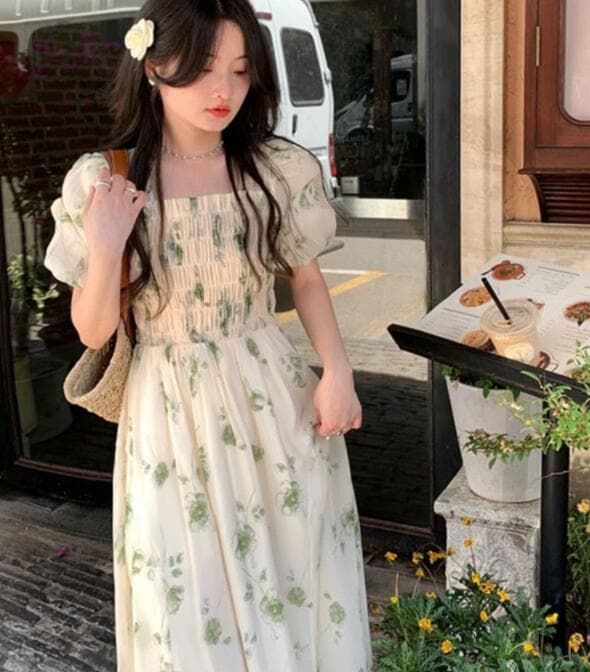 花柄フレアロングワンピース 婦人服 お洒落 二色展開