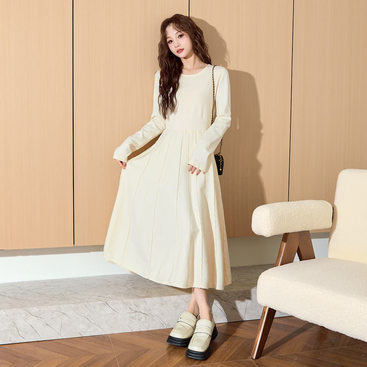 ロングワンピース ニット 優美なシルエット プリーツニットワンピース