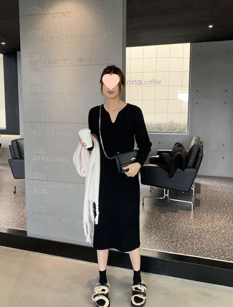 ロングワンピース ゆったりリラックス長袖ニット素材ワンピース