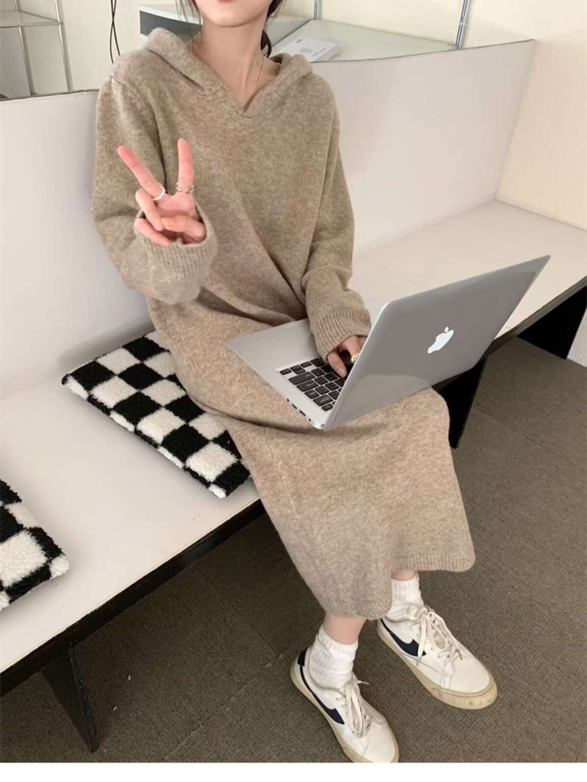 ロングワンピース カシミヤ混 リラックスフードワンピース