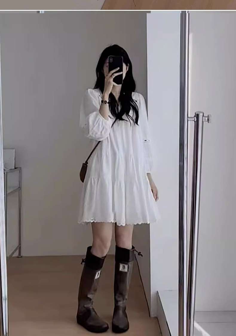 ロングワンピース ふんわり袖のティアードレース ワンピース