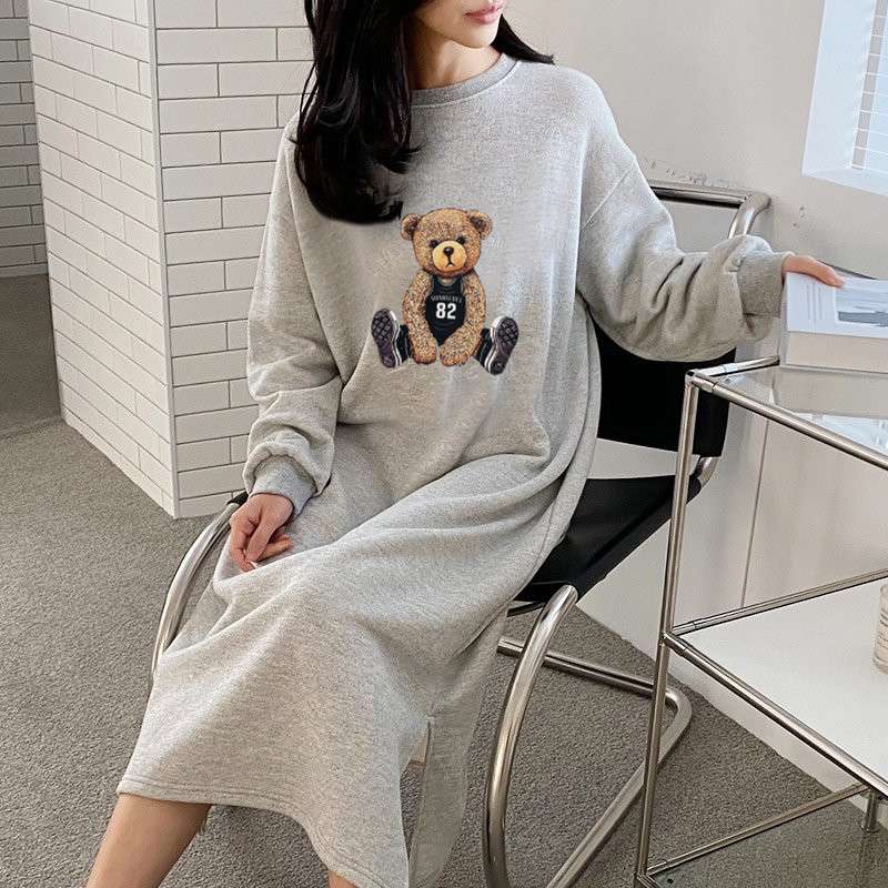 ロングワンピース くまさんとシューズ刺繍ゆったりワンピース