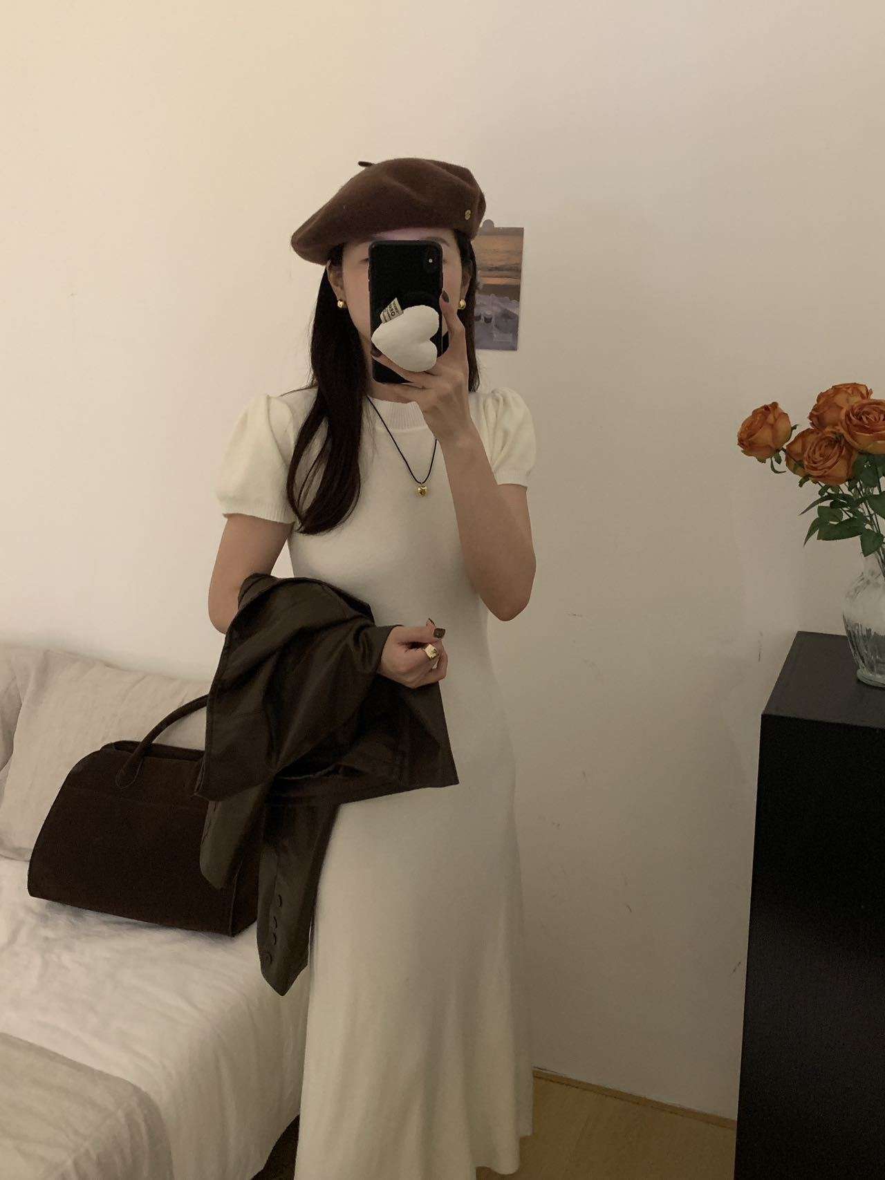 ロングワンピース ふんわり袖のリブニットワンピース