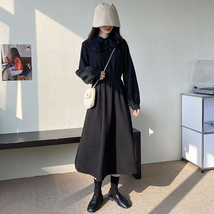 ロングワンピース シンプル襟付きギャザーワンピース