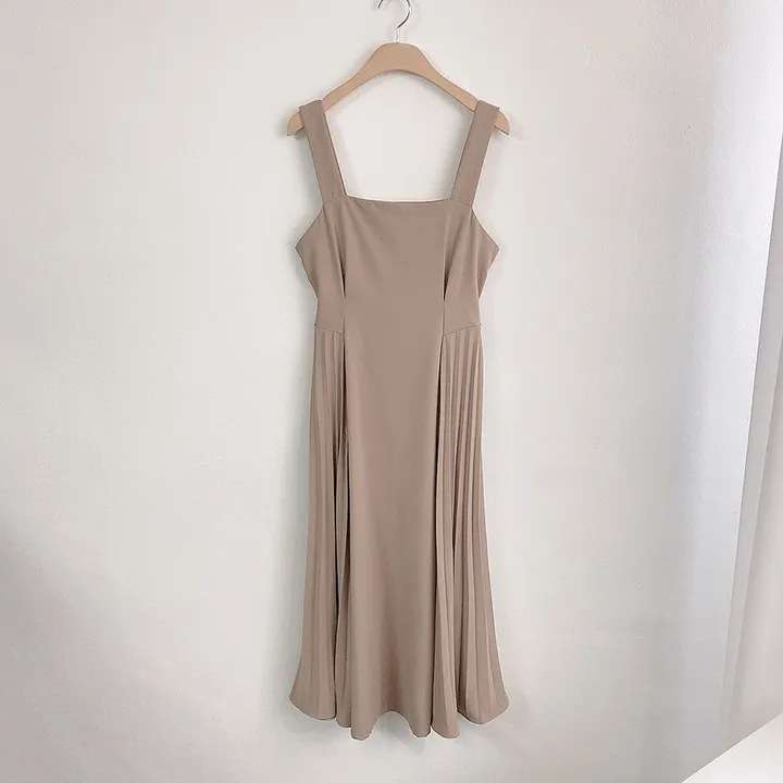 ロングワンピース しなやか優美シルエットジャンパースカート