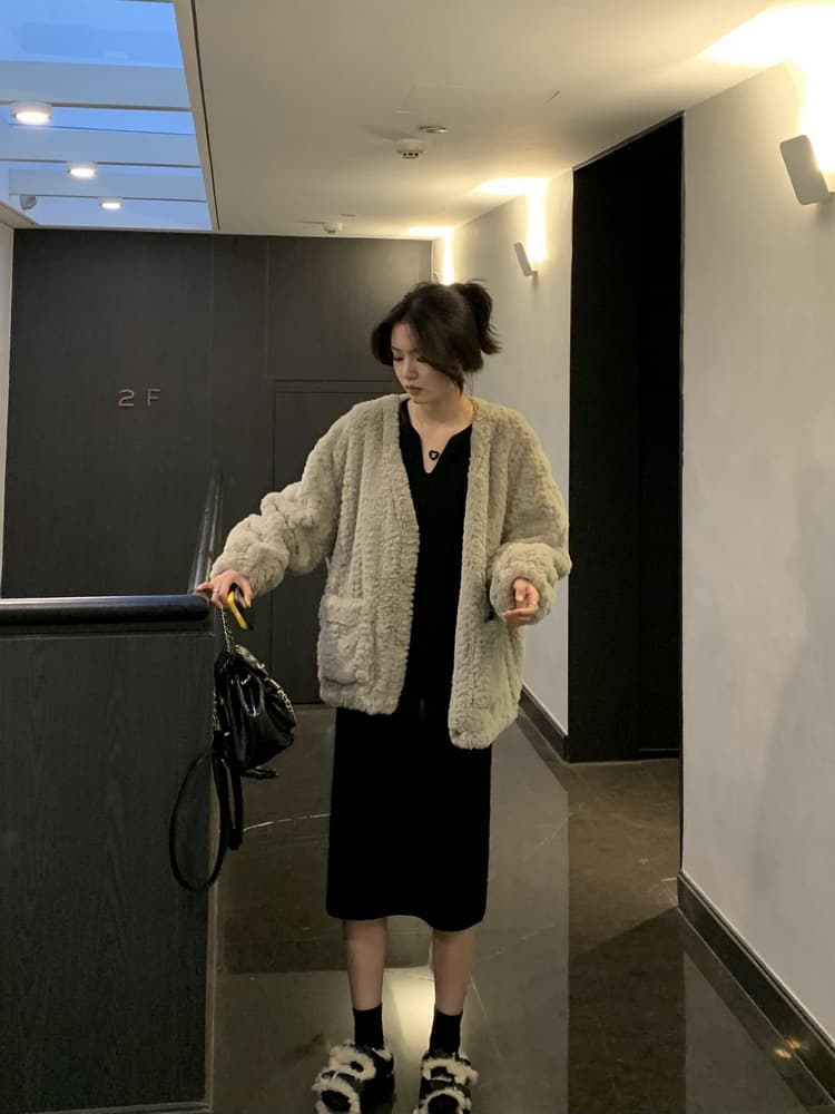 ロングワンピース 大人の雰囲気漂うリブ編みマキシワンピース