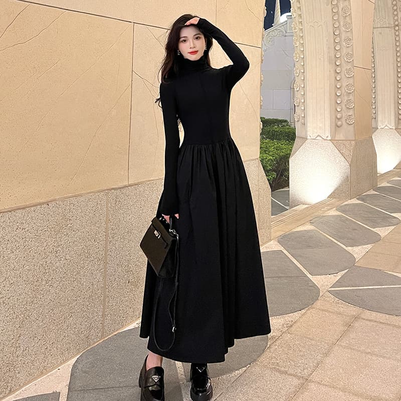 すっきりシルエット タートルネックロングワンピース