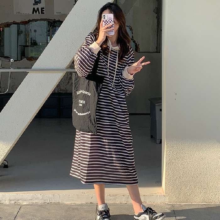 ロングワンピース ゆったりボーダーフードワンピース