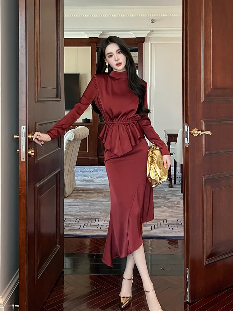 ロングワンピース タートルネック 優美なペプラムデザイン タートルネックワンピース