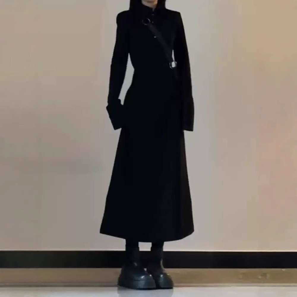 ロングワンピース 姿勢矯正シルエットニットワンピース