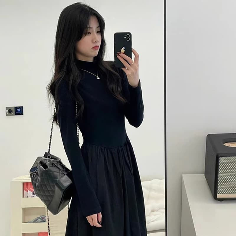 ロングワンピース スリムフィット ハイネックワンピース