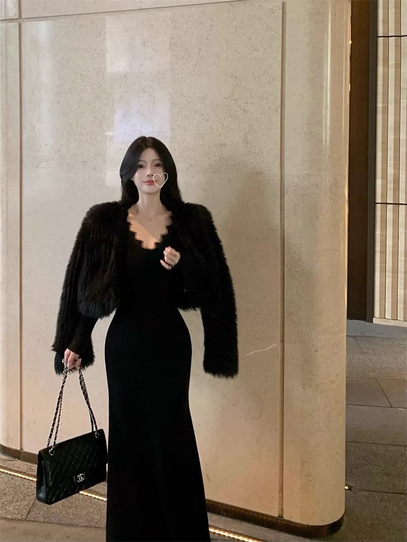 ロングワンピース 優美なレースデコルテマーメイドワンピース