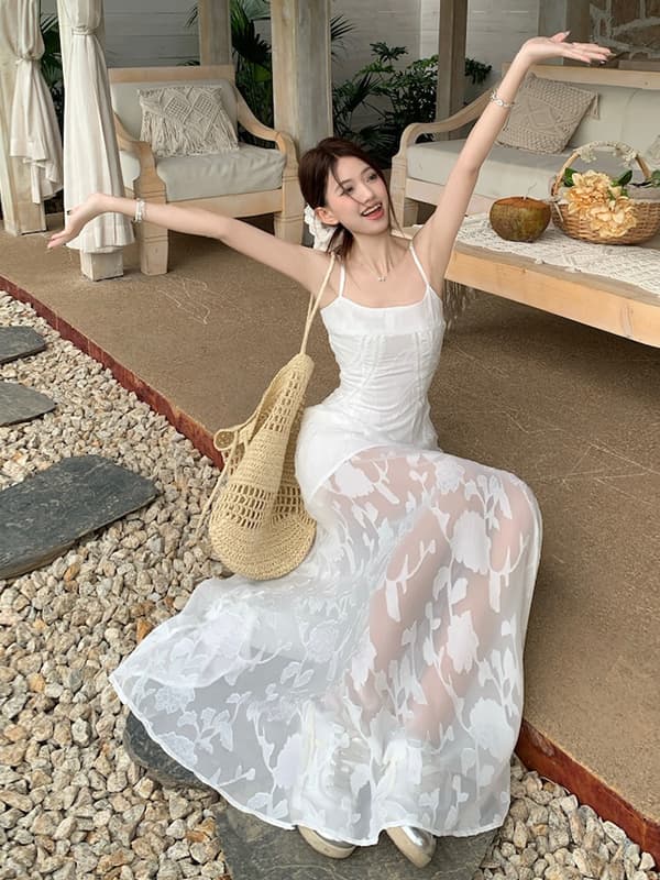 ロングワンピース レース 透かし花柄 涼やかマキシワンピース