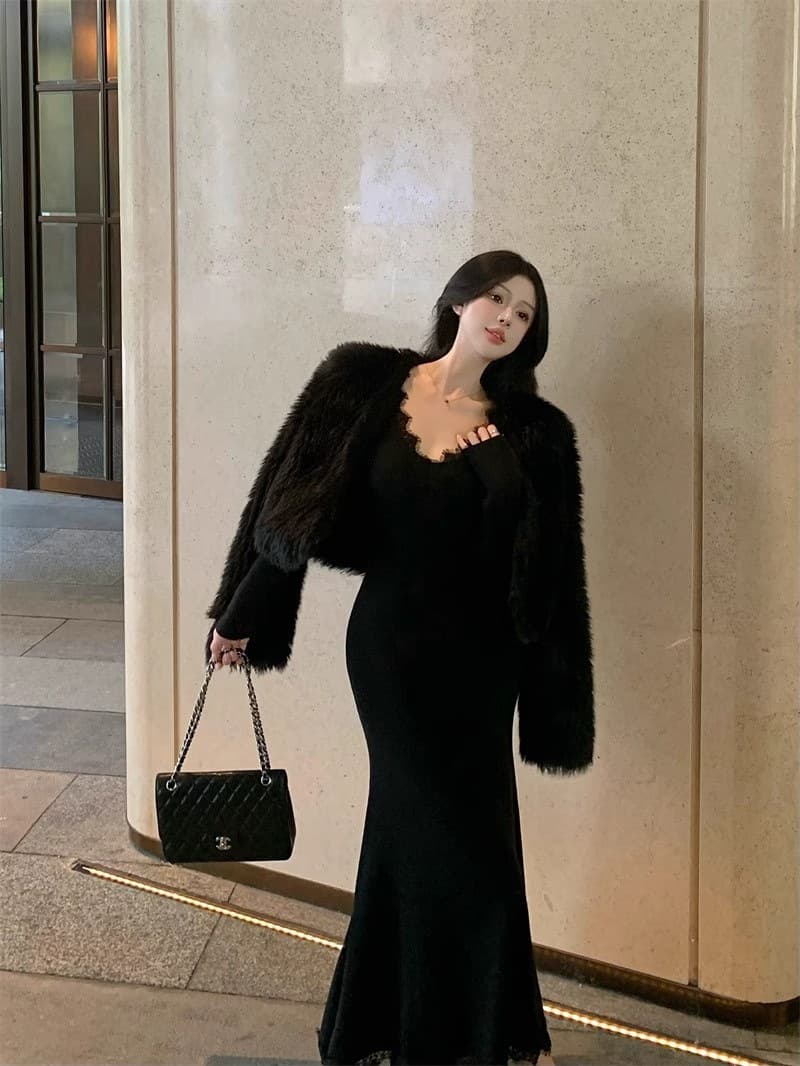 ロングワンピース 優美なレースデコルテマーメイドワンピース