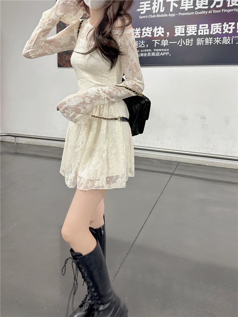 ロングワンピース レース花柄ボリューム袖ワンピース