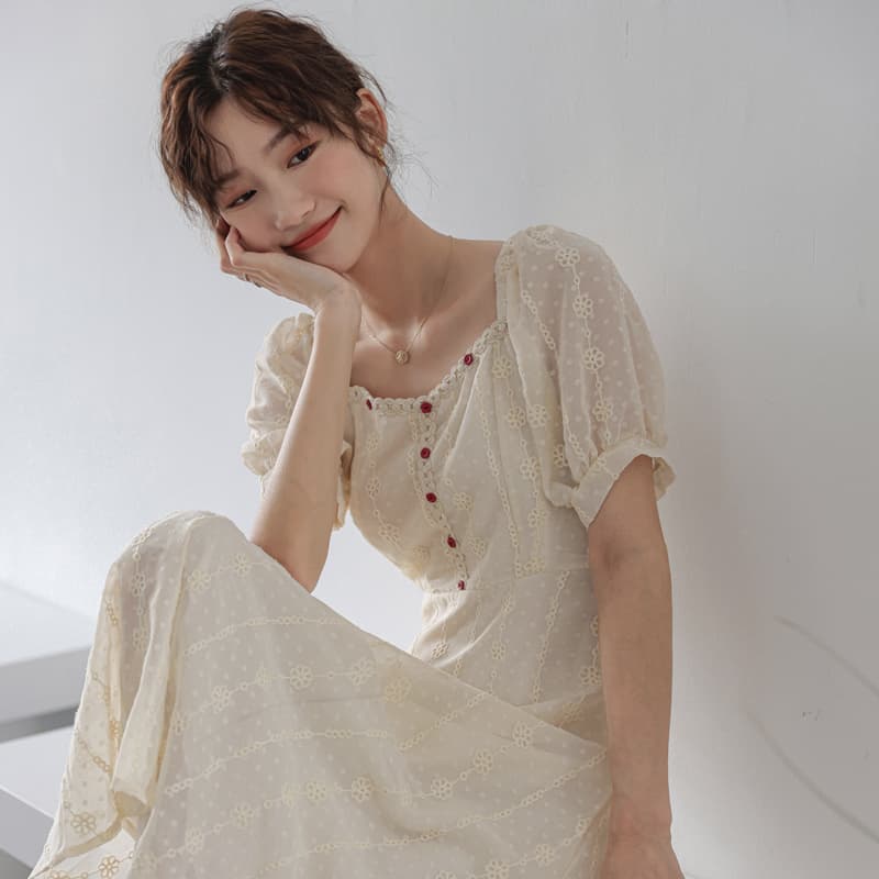 ロングワンピース レース パフスリーブ刺繍レースロングワンピース