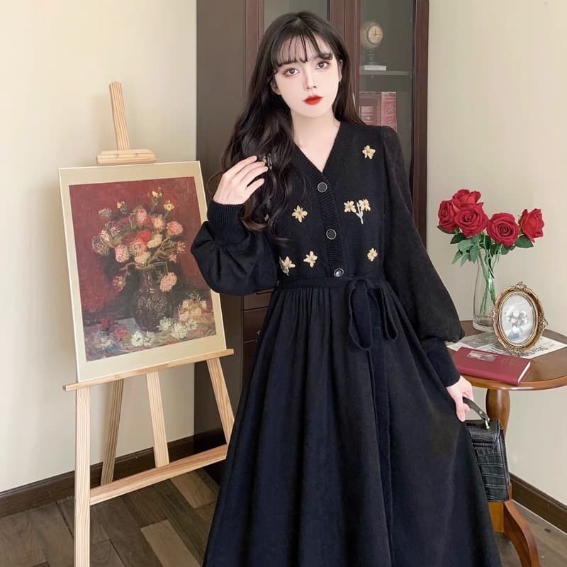 ロングワンピース 花刺繍ゆったりロマンティックワンピース
