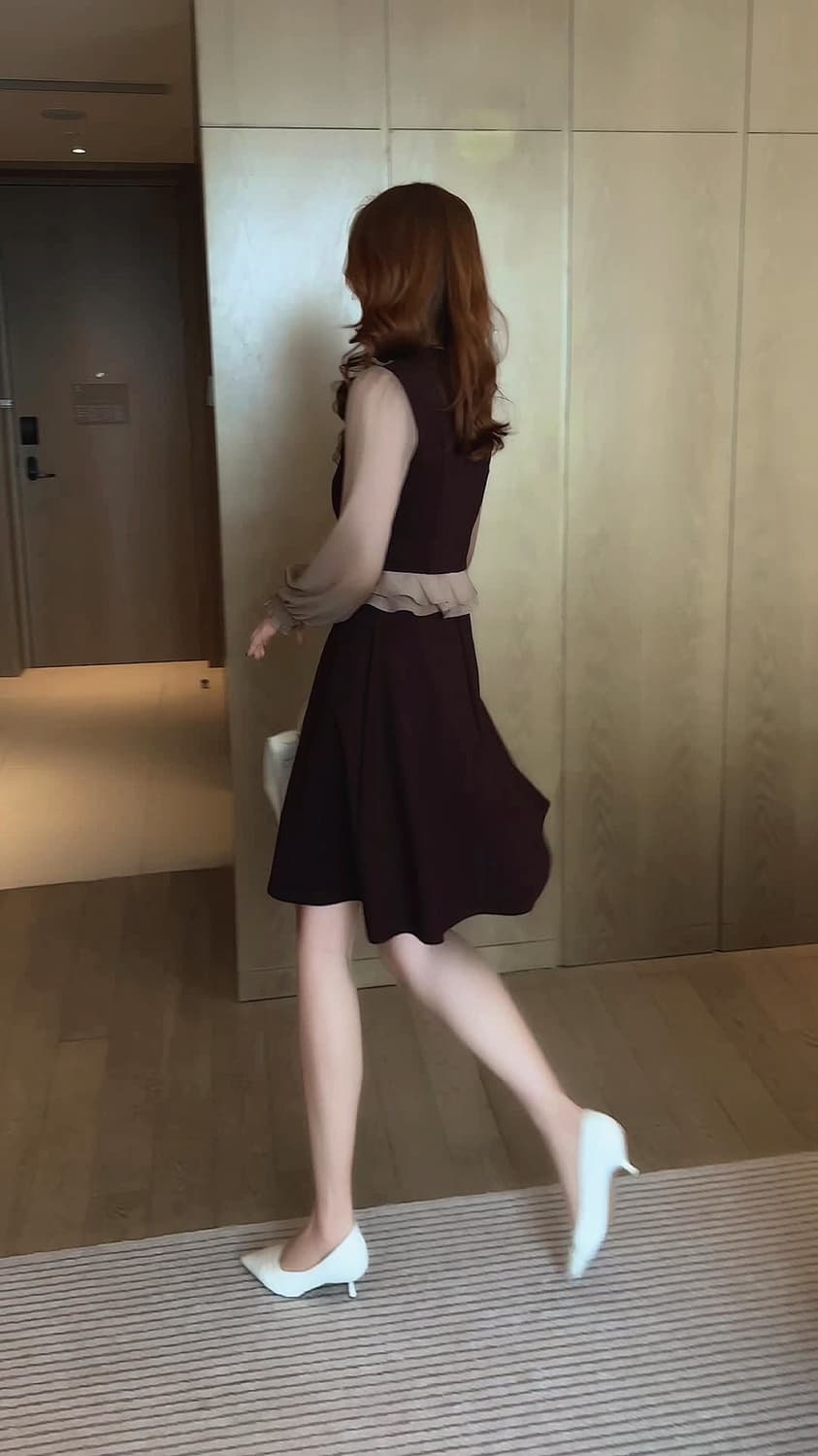 ロングワンピース 優美なレース襟シースルーワンピース