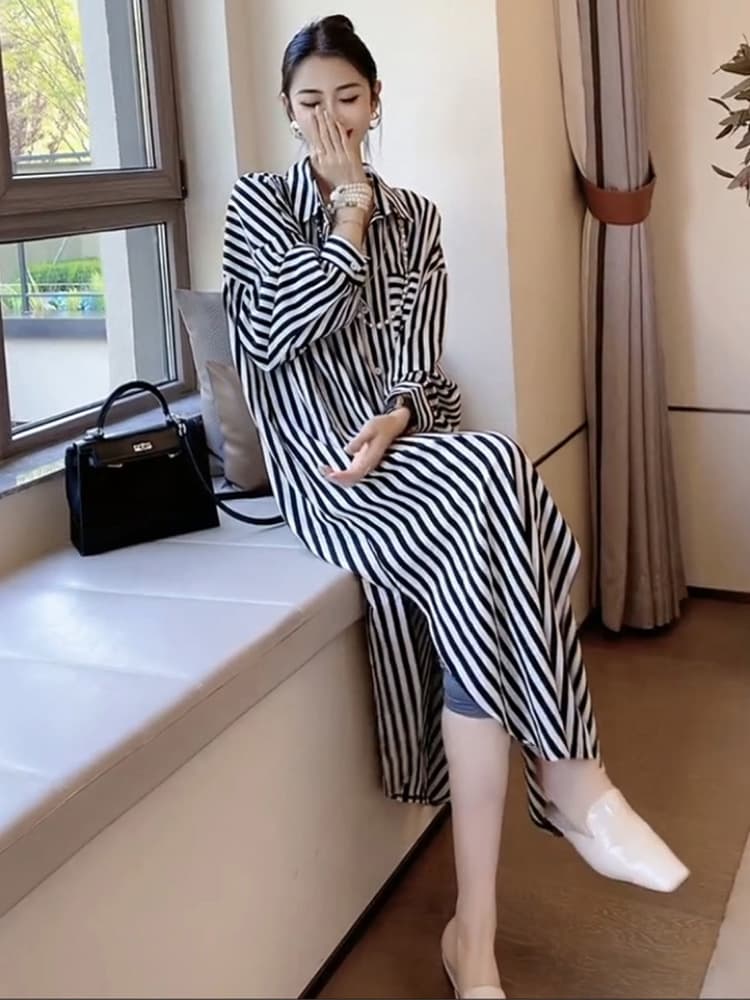 ロングワンピース シャツ 縦縞模様の襟付き長袖ロングワンピースシャツ